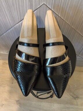 Trary Size 7 Black Snakeskin Embossed Pointed Flats With Straps